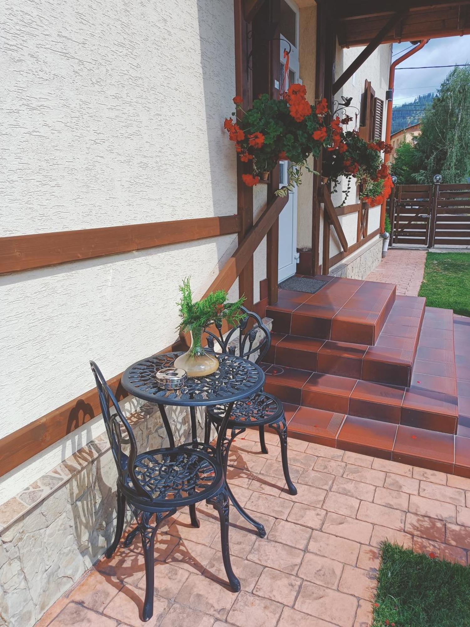 Residence Rooms Bucovina Câmpulung Moldovenesc Extérieur photo