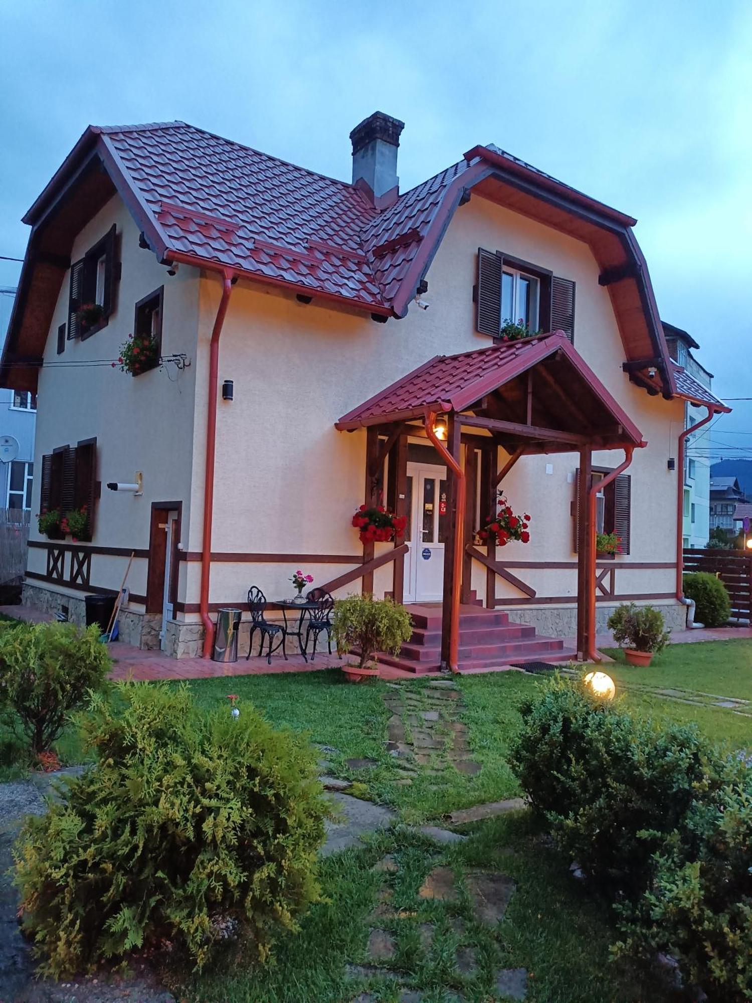 Residence Rooms Bucovina Câmpulung Moldovenesc Extérieur photo