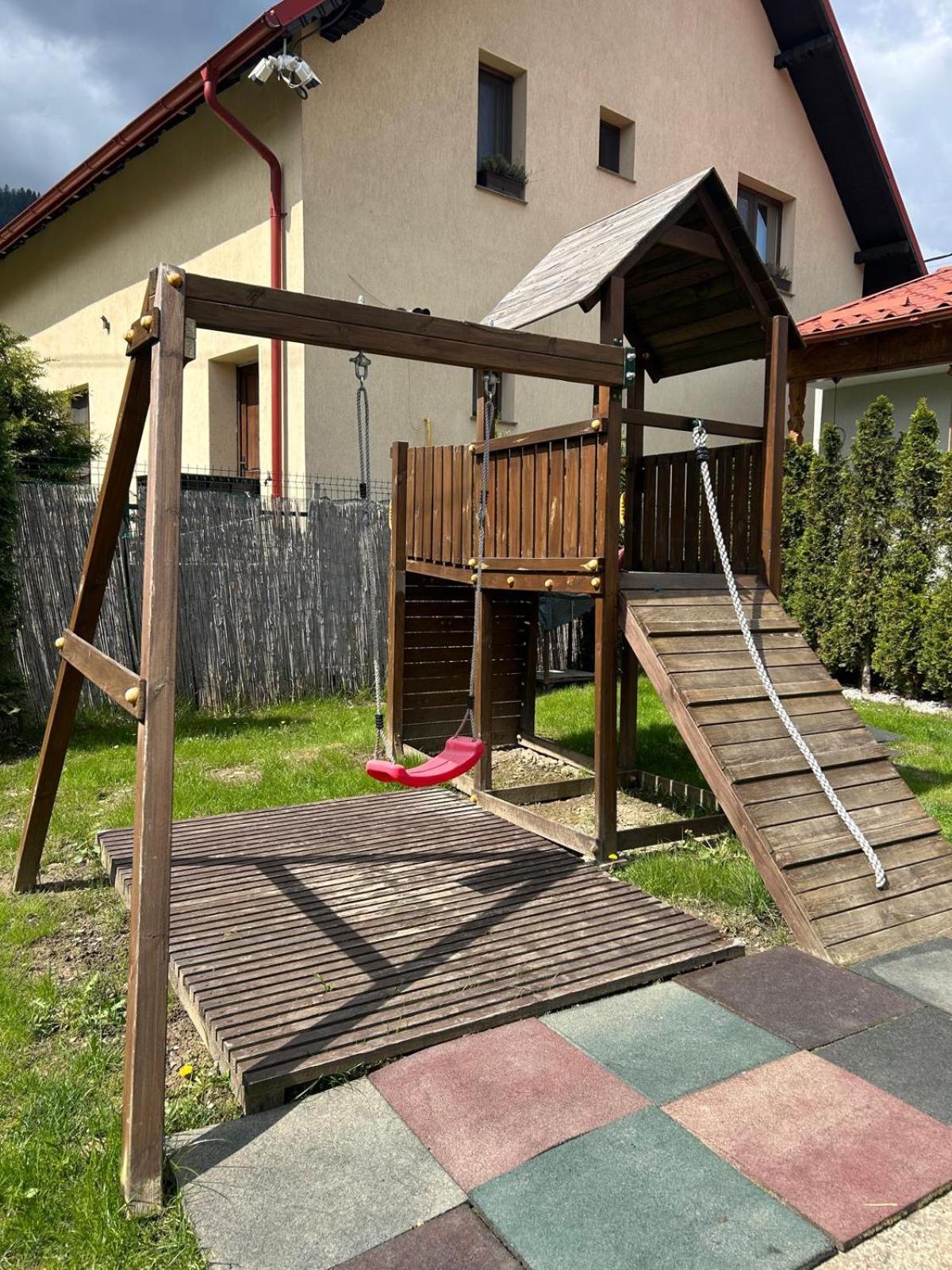 Residence Rooms Bucovina Câmpulung Moldovenesc Extérieur photo