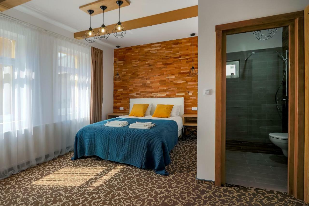 Residence Rooms Bucovina Câmpulung Moldovenesc Extérieur photo